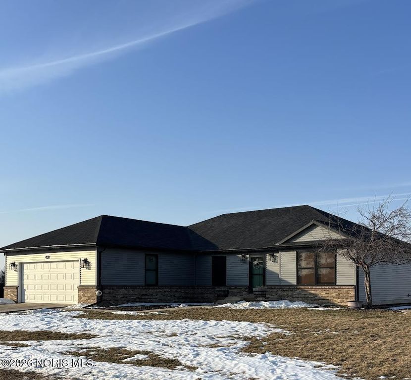 420 E 4th Street, Genoa, OH 43430