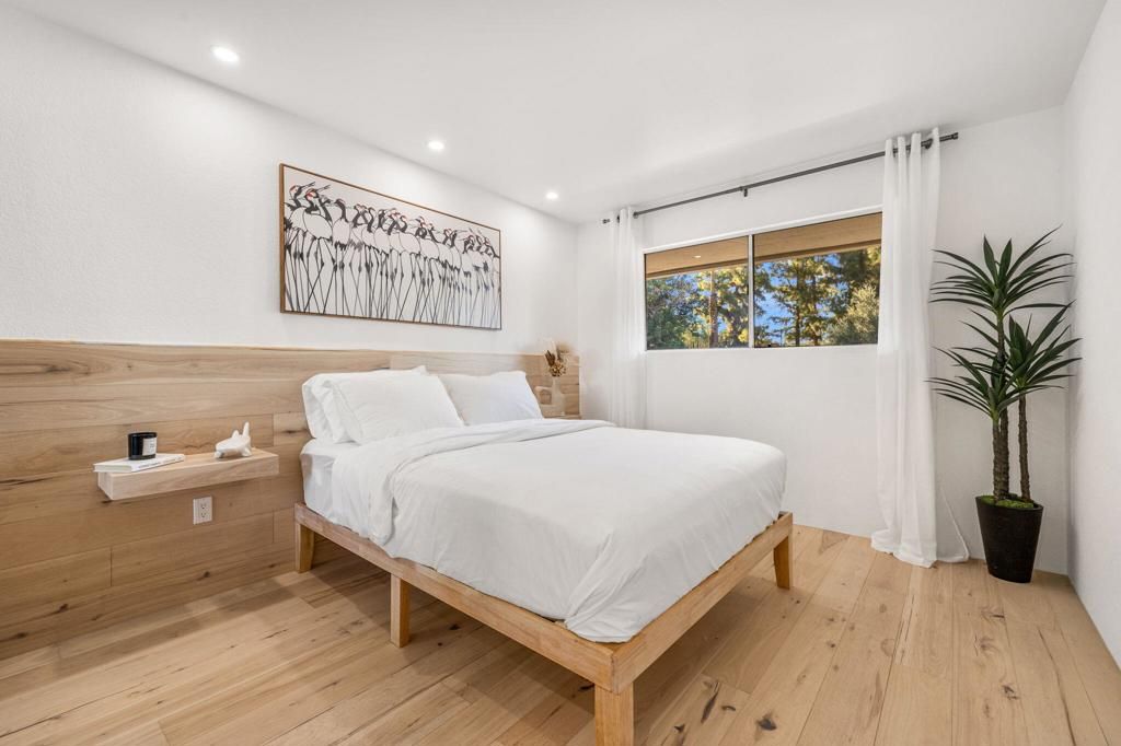 Image 1 of property listing at 2857 N Los Felices Road 203, Palm Springs, CA 92262