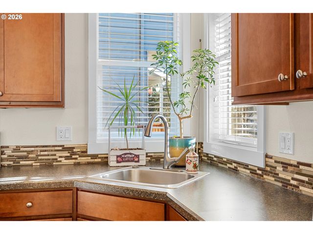 6625 LARISSA Ln, Gladstone, OR 97027