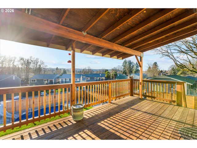 6625 LARISSA Ln, Gladstone, OR 97027