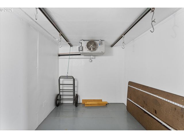 6625 LARISSA Ln, Gladstone, OR 97027