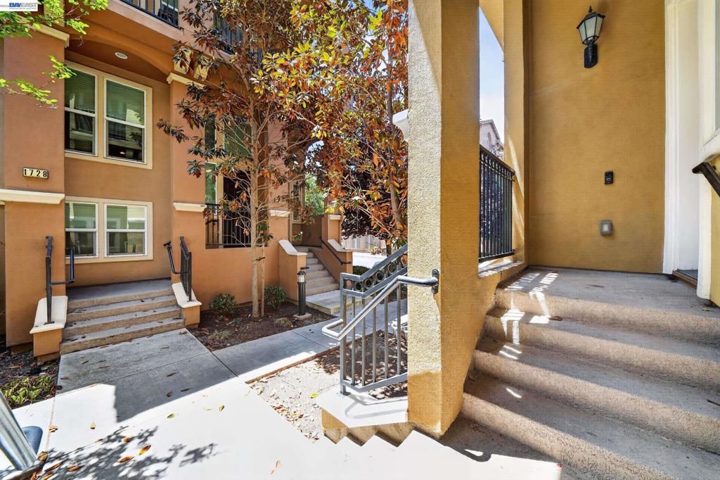 Image 5 of property listing at 1656 Lee Way, Milpitas, CA 95035