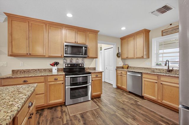 13227 SE 56th Circle, Okeechobee, FL 34974