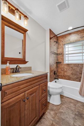 13227 SE 56th Circle, Okeechobee, FL 34974