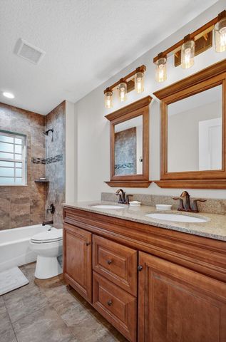 13227 SE 56th Circle, Okeechobee, FL 34974