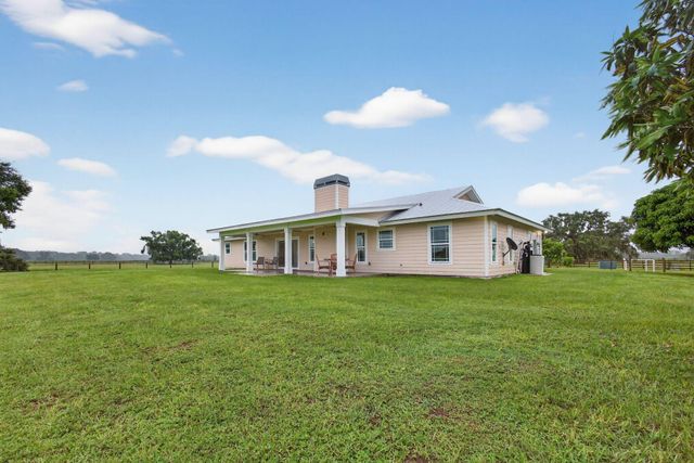13227 SE 56th Circle, Okeechobee, FL 34974