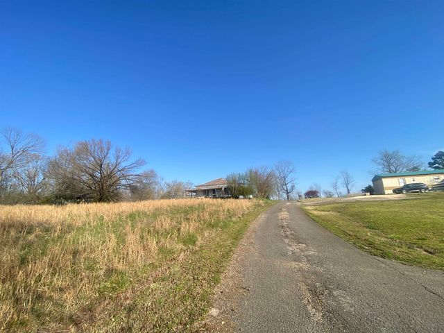 5405 COFFEE LANDING RD, Morris Chapel, TN 38361