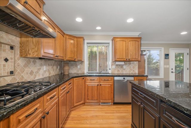 1414 E Blackwood Ln, Spokane, WA 99223