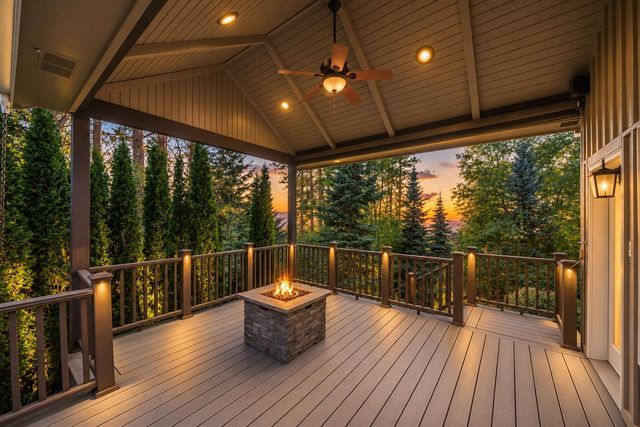 1414 E Blackwood Ln, Spokane, WA 99223