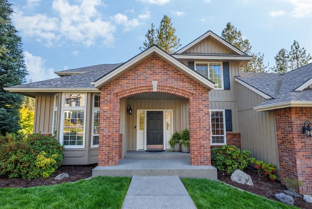 1414 E Blackwood Ln, Spokane, WA 99223 photo 4