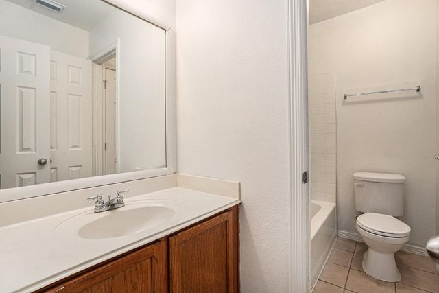 602 Chase More Court, Bacliff, TX 77518