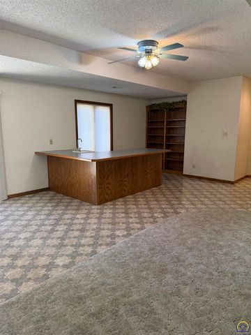 7830 SE Ratner RD, Berryton, KS 66409