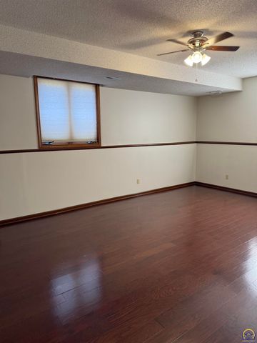 7830 SE Ratner RD, Berryton, KS 66409