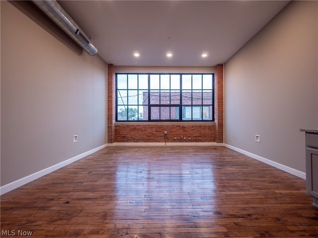 3800 Euclid Avenue 104, Cleveland, OH 44115