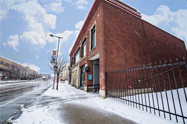 3800 Euclid Avenue 104, Cleveland, OH 44115