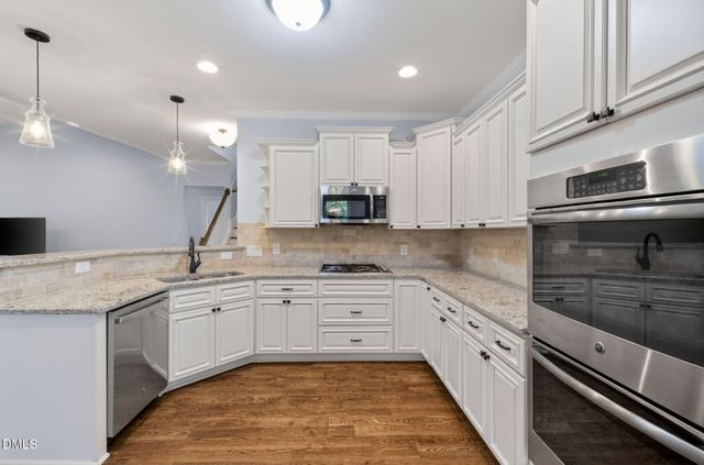 18 Heathgreen Drive, Clayton, NC 27527