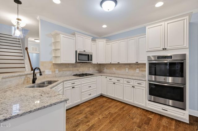 18 Heathgreen Drive, Clayton, NC 27527
