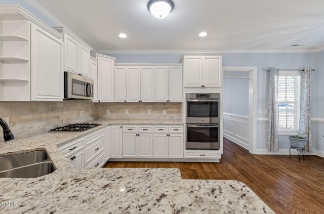 18 Heathgreen Drive, Clayton, NC 27527