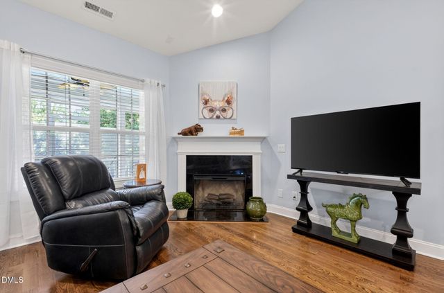 18 Heathgreen Drive, Clayton, NC 27527