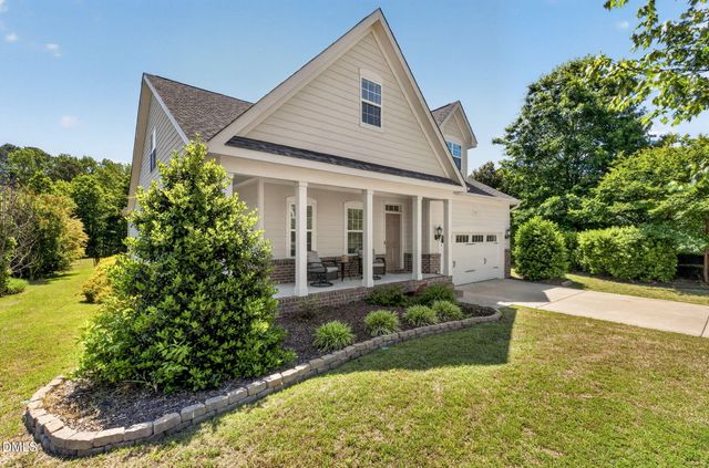 18 Heathgreen Drive, Clayton, NC 27527