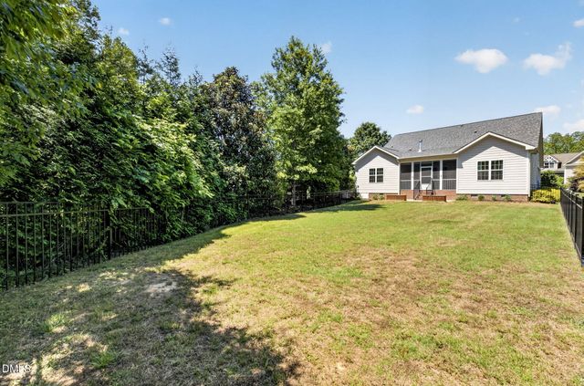 18 Heathgreen Drive, Clayton, NC 27527