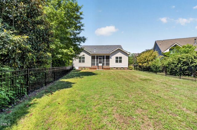 18 Heathgreen Drive, Clayton, NC 27527