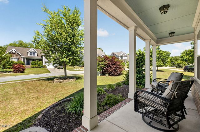 18 Heathgreen Drive, Clayton, NC 27527