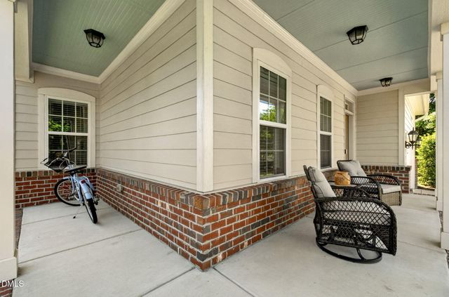 18 Heathgreen Drive, Clayton, NC 27527