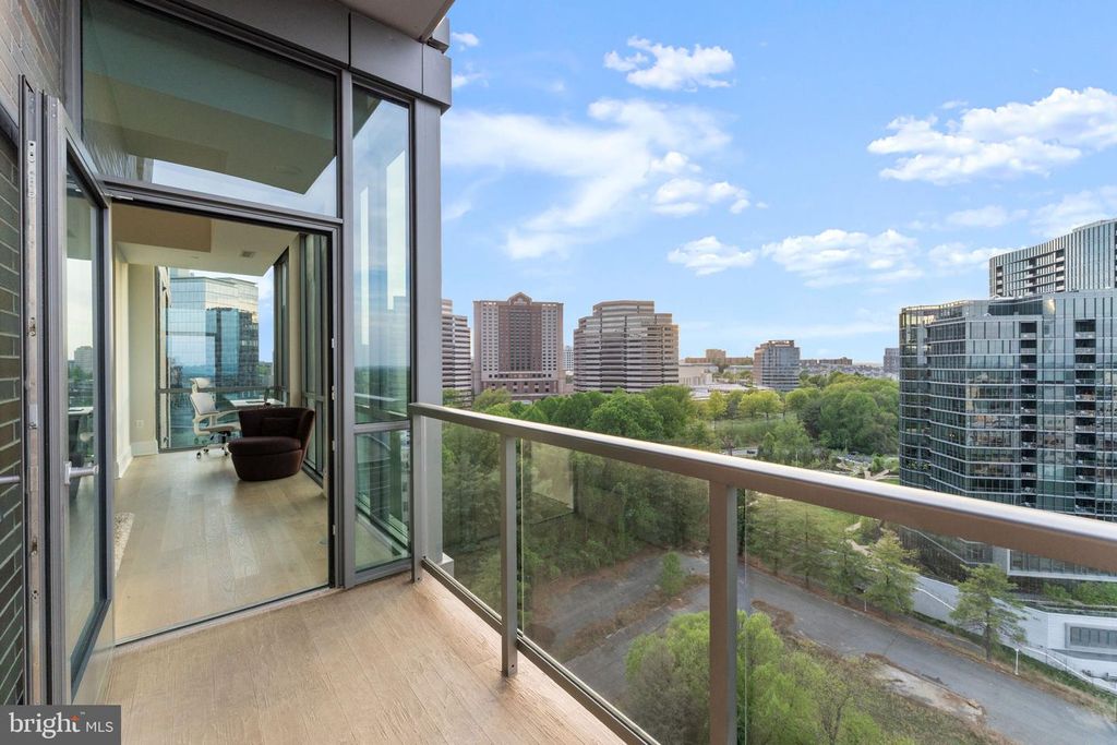 Image 19 of property listing at 7887 JONES BRANCH DR #1503, Mclean, VA 22102