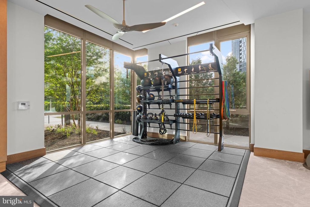 Image 44 of property listing at 7887 JONES BRANCH DR #1503, Mclean, VA 22102
