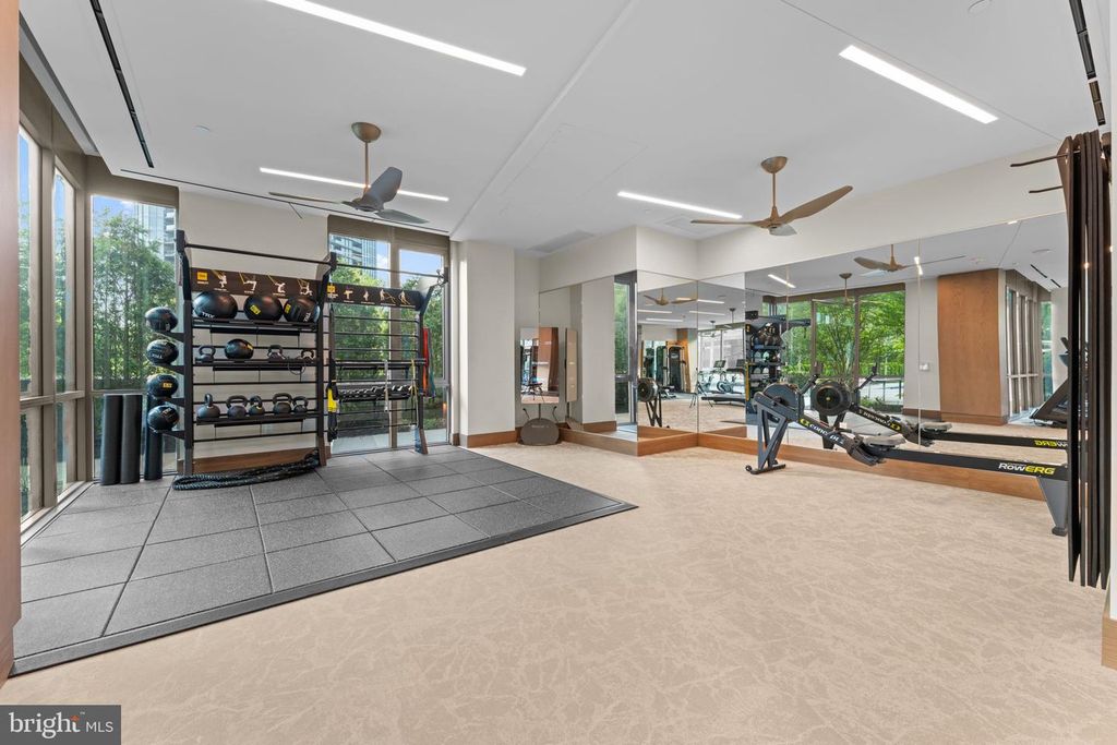 Image 45 of property listing at 7887 JONES BRANCH DR #1503, Mclean, VA 22102