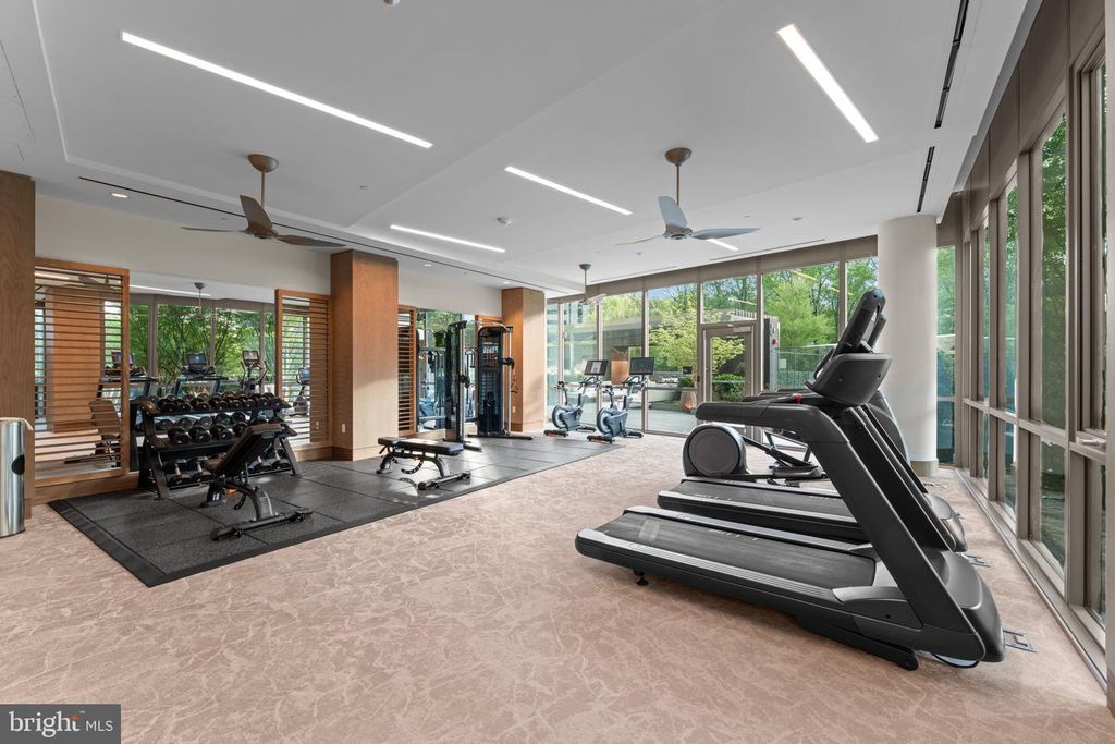 Image 47 of property listing at 7887 JONES BRANCH DR #1503, Mclean, VA 22102