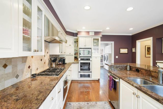 2780 Walsh Road, Cincinnati, OH 45208