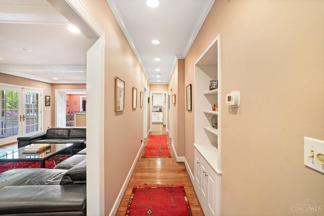 2780 Walsh Road, Cincinnati, OH 45208