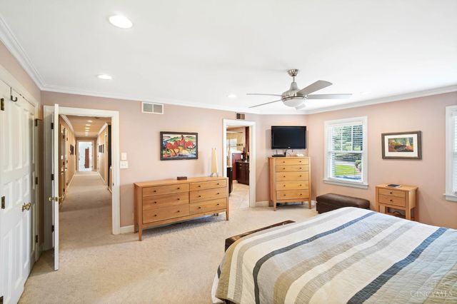 2780 Walsh Road, Cincinnati, OH 45208