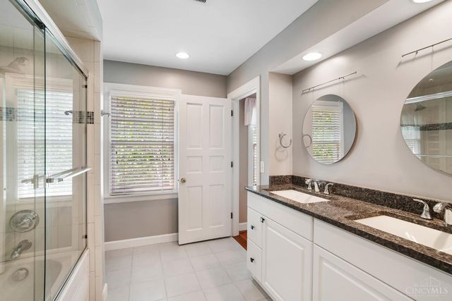 2780 Walsh Road, Cincinnati, OH 45208
