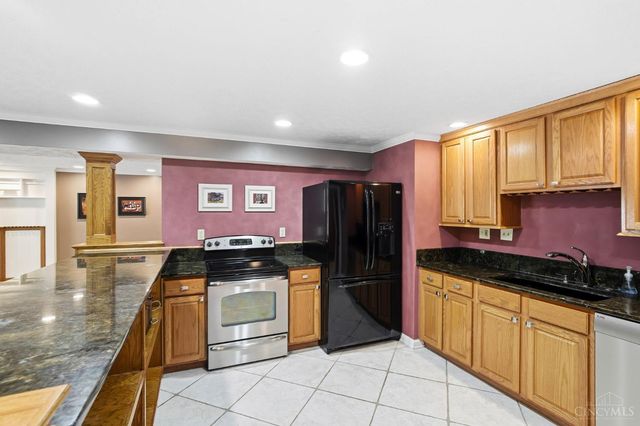 2780 Walsh Road, Cincinnati, OH 45208