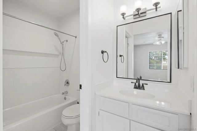730 Eastshore Ter 3, Chula Vista, CA 91913