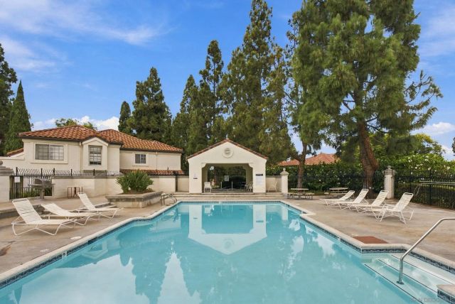 730 Eastshore Ter 3, Chula Vista, CA 91913