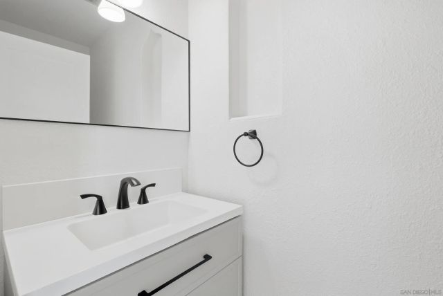 730 Eastshore Ter 3, Chula Vista, CA 91913