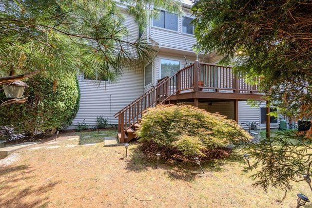 445 Captain Eames Cir 445, Ashland, MA 01721