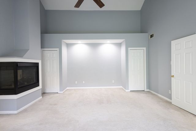 445 Captain Eames Cir 445, Ashland, MA 01721