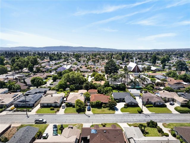 9686 LIVE OAK Avenue, Temple City, CA 91780
