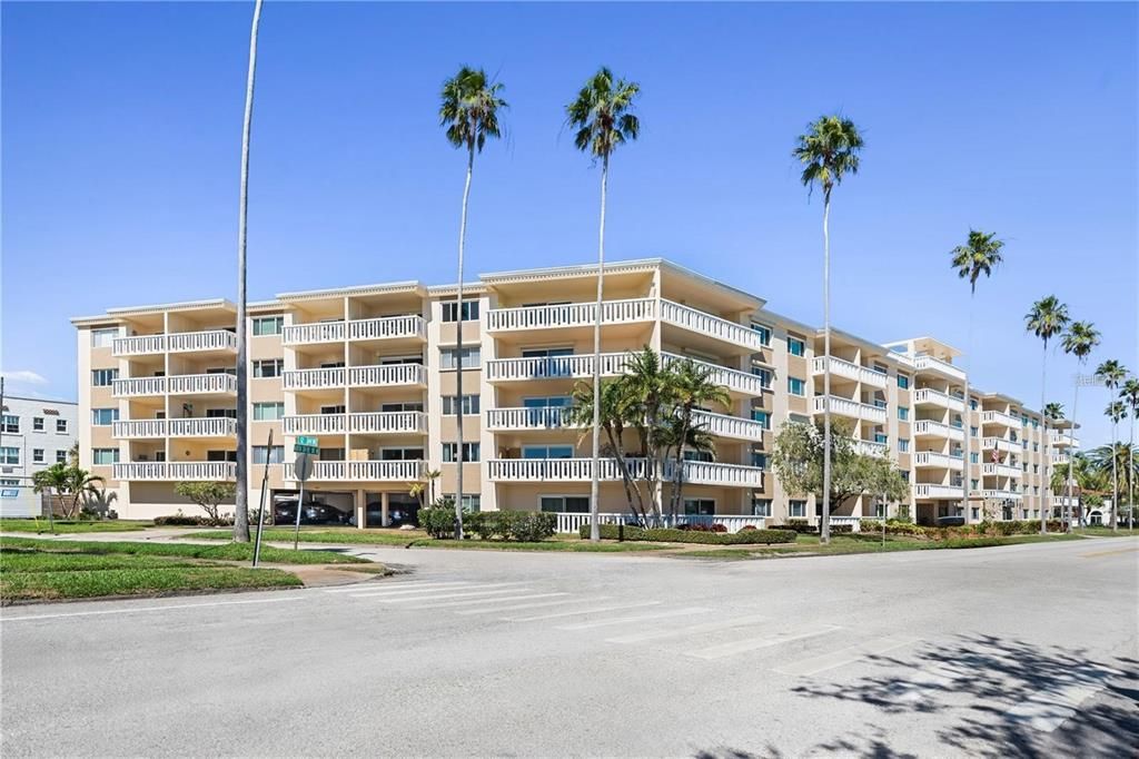 1200 N SHORE DRIVE NE 204, St Petersburg, FL 33701