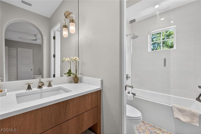 16469 Celebrita CT, Naples, FL 34110