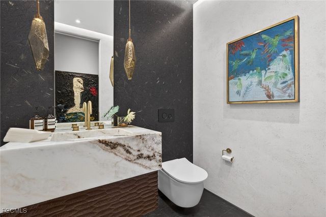 16469 Celebrita CT, Naples, FL 34110