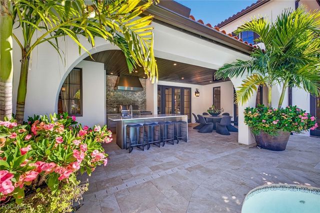 16469 Celebrita CT, Naples, FL 34110