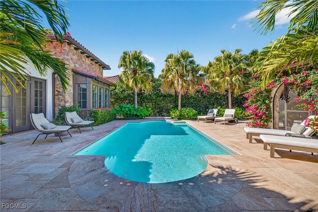 16469 Celebrita CT, Naples, FL 34110