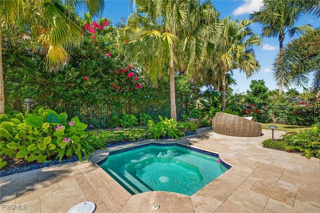 16469 Celebrita CT, Naples, FL 34110