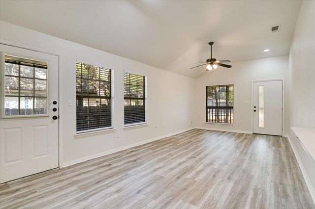 3407 Blumie ST B, Austin, TX 78745